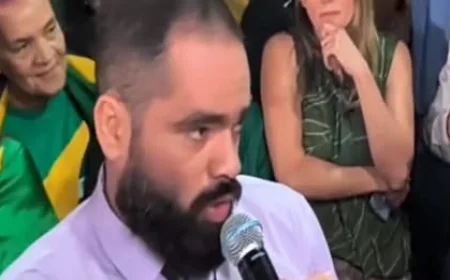 Vigília bolsonarista vira tumulto após pastor criticar Bolsonaro em discurso